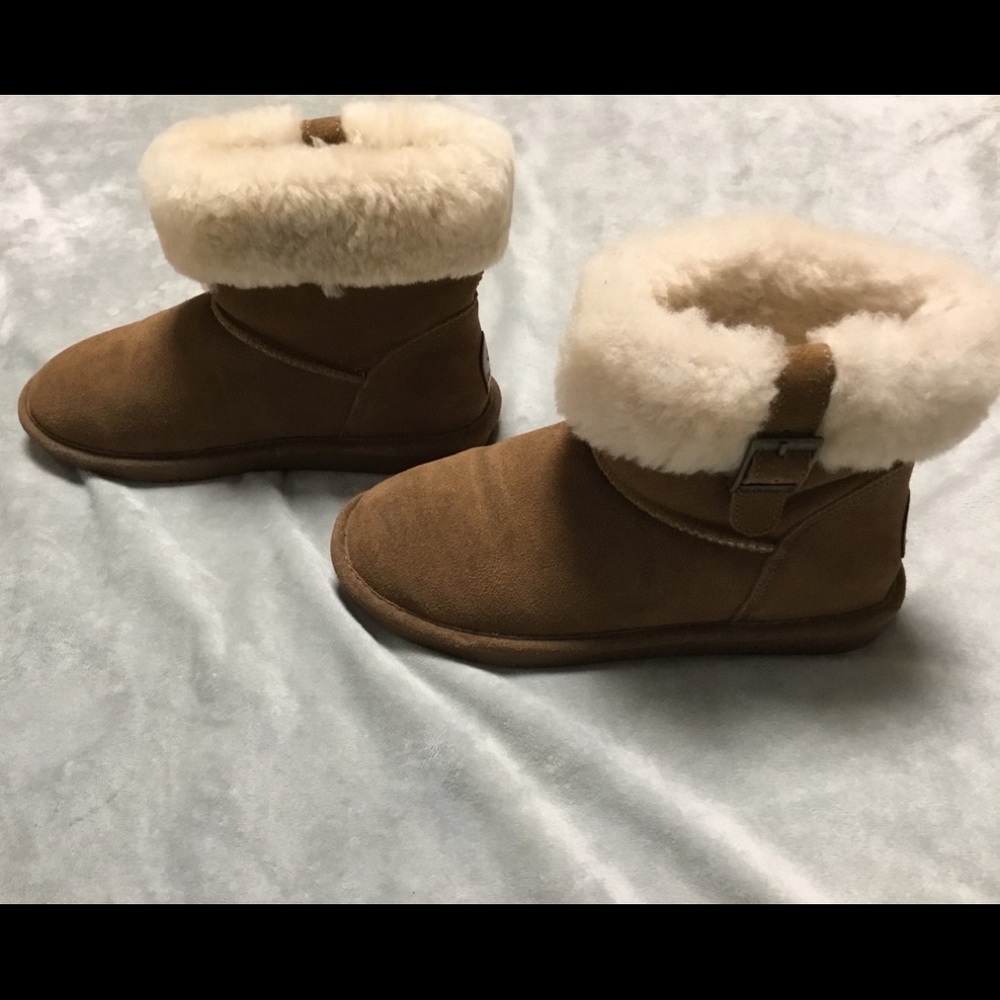 BearPaw Boots Size 8